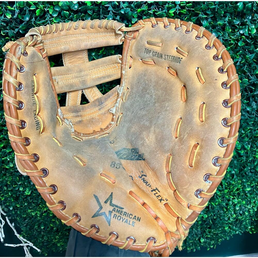 American Royale Snap-Flex baseman’s Baseball Mitt